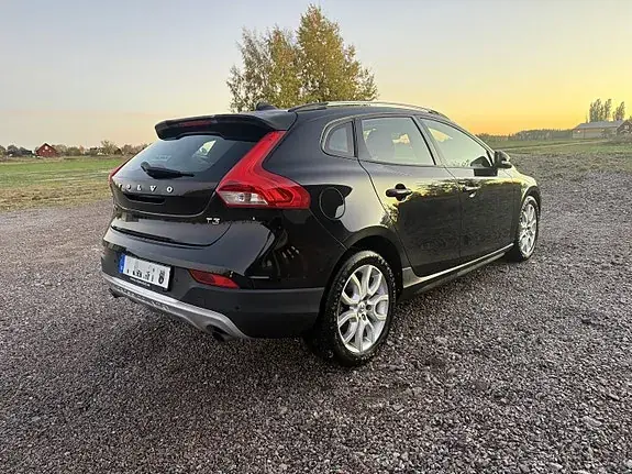 Volvo V40 Cross Country 2018 photo 5