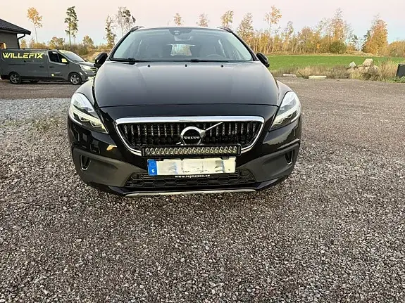 Volvo V40 Cross Country 2018 photo 3