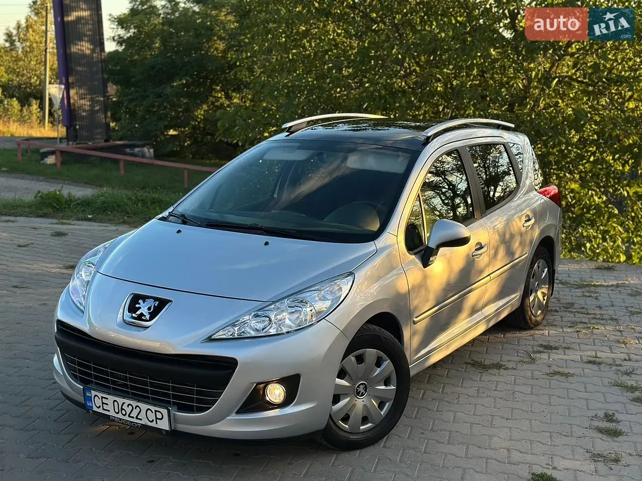 Peugeot 207 2012 photo 5
