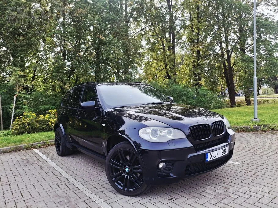 BMW X5 2011 photo 2