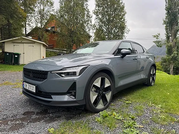 Polestar 2 2023 photo 2