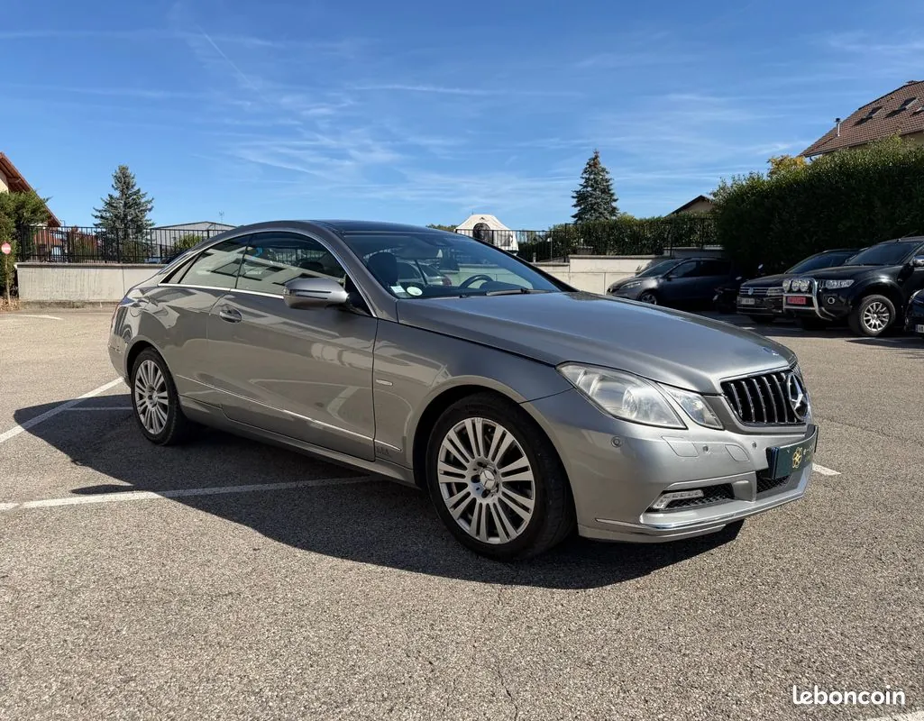 Mercedes-Benz E-Class 2009 photo 3
