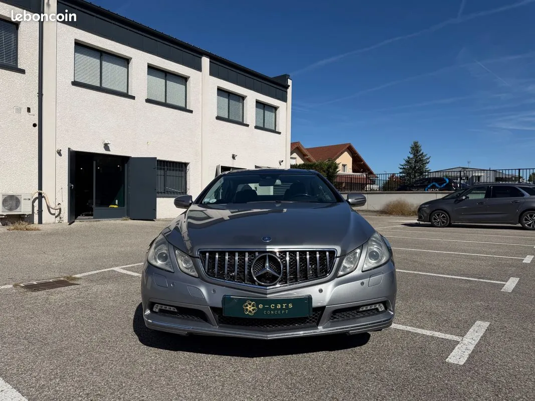 Mercedes-Benz E-Class 2009 photo 2