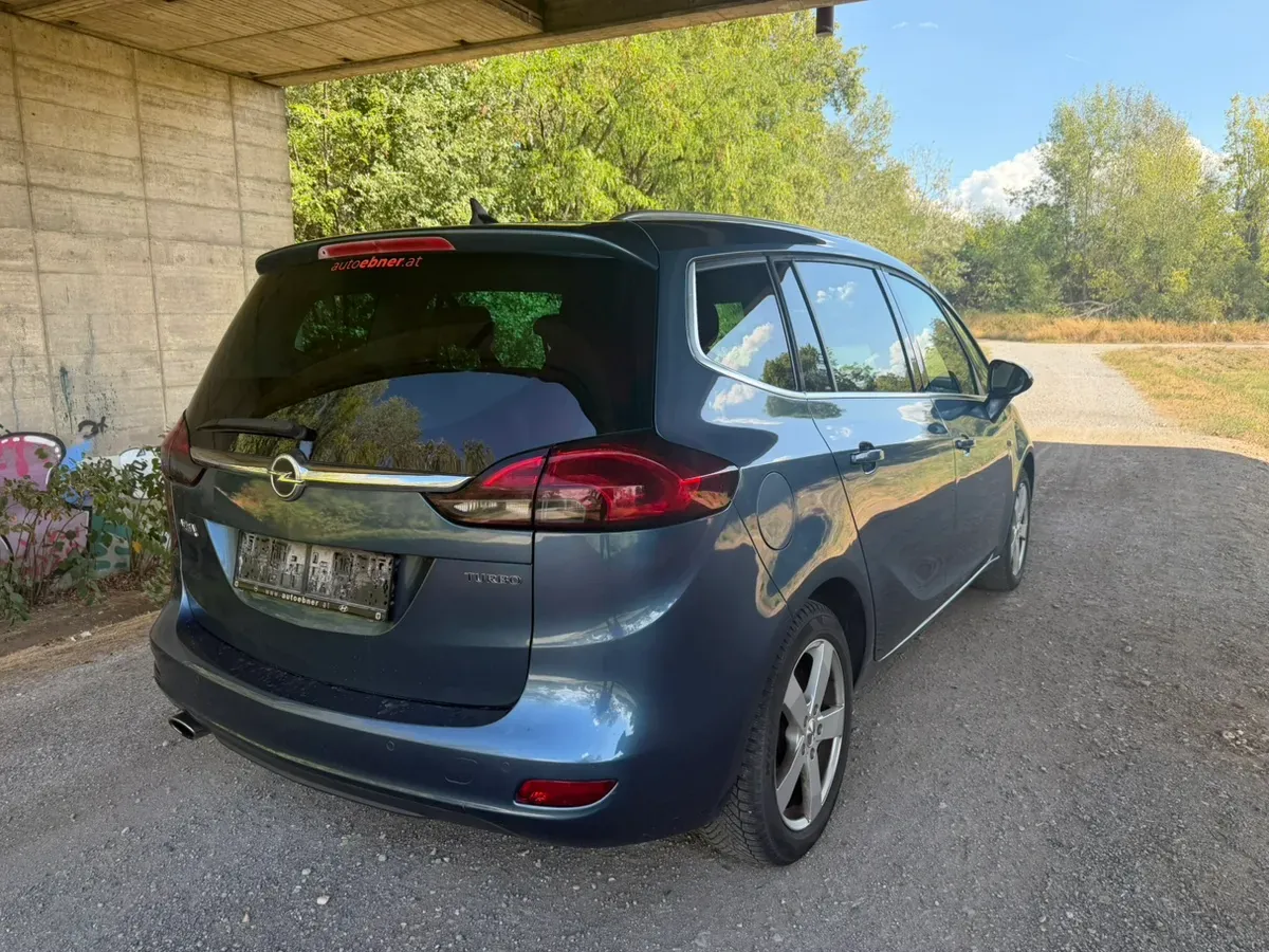 Opel Zafira Tourer 2013 photo 3