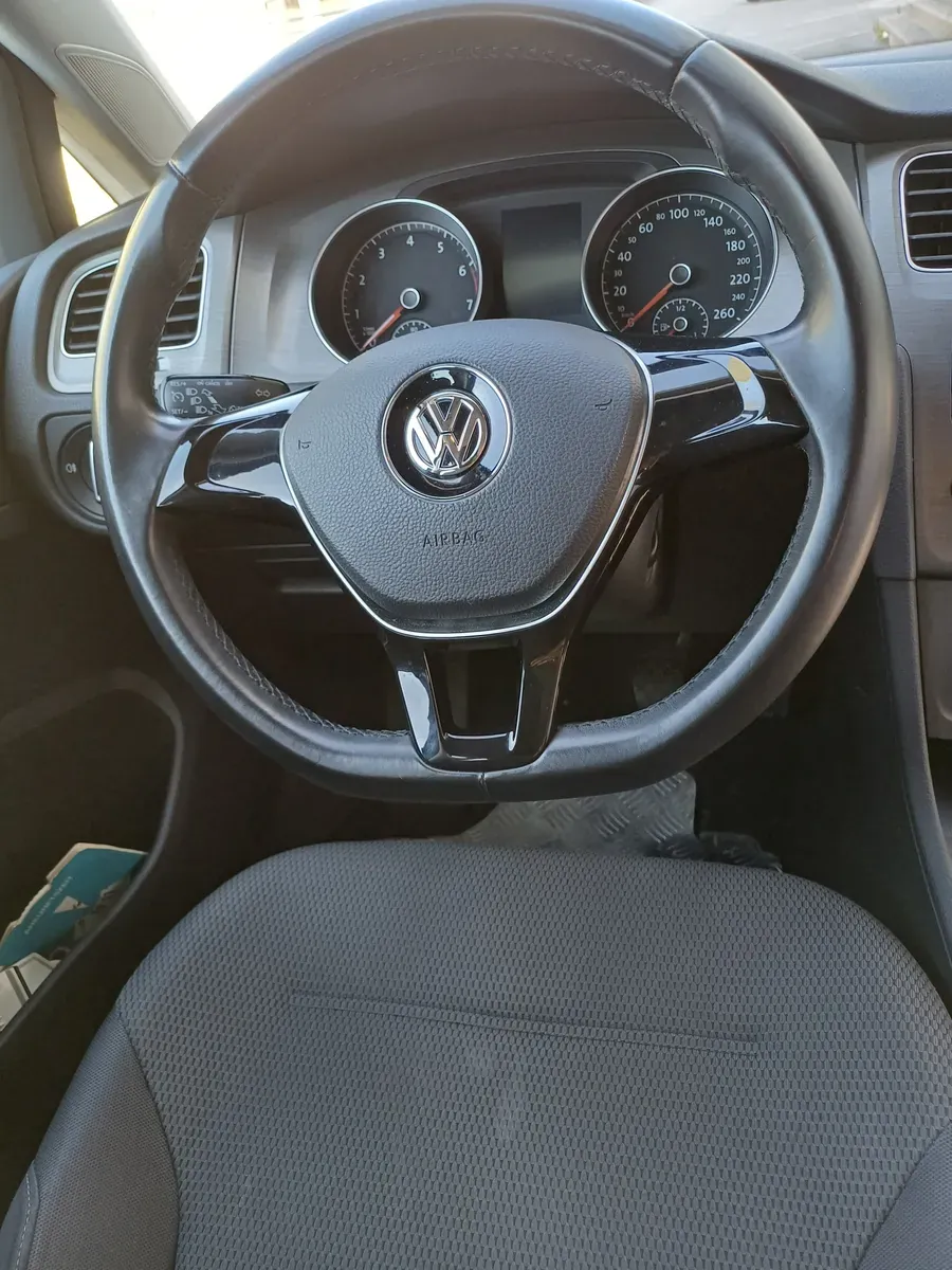 Volkswagen Golf 2013 photo 2