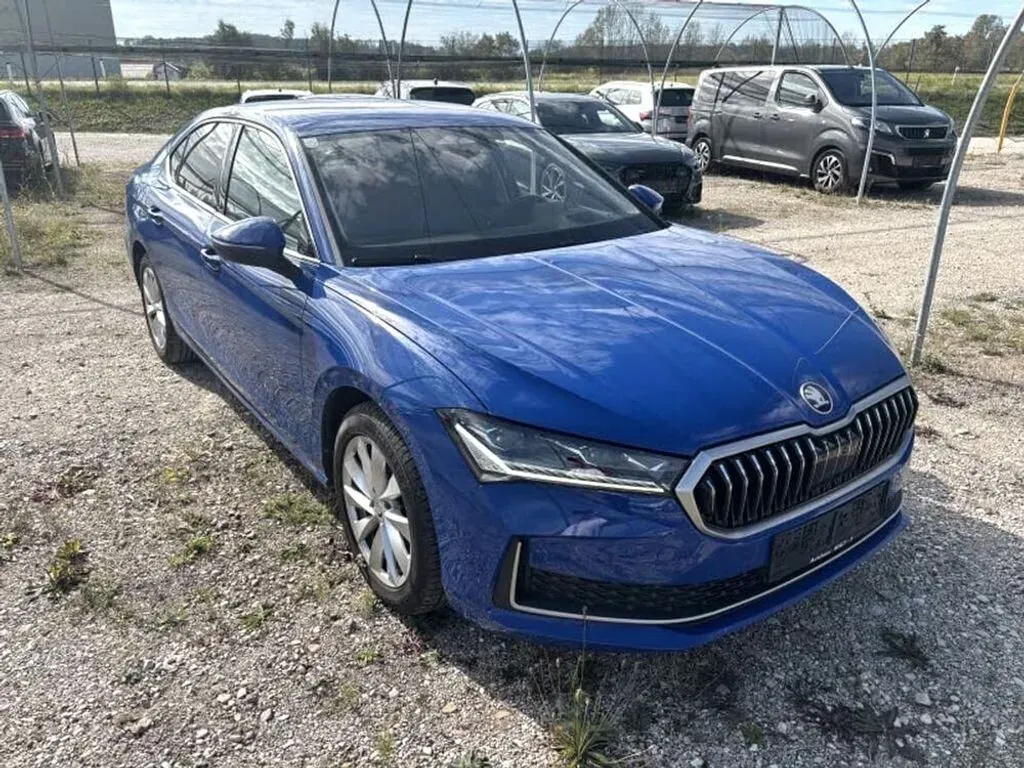 Skoda Superb 2024 photo 2