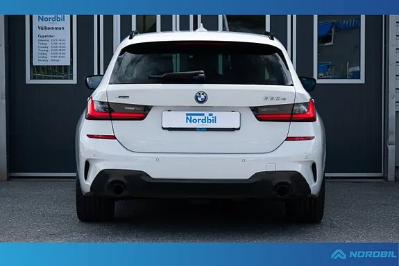 BMW 330E 2022 photo 4