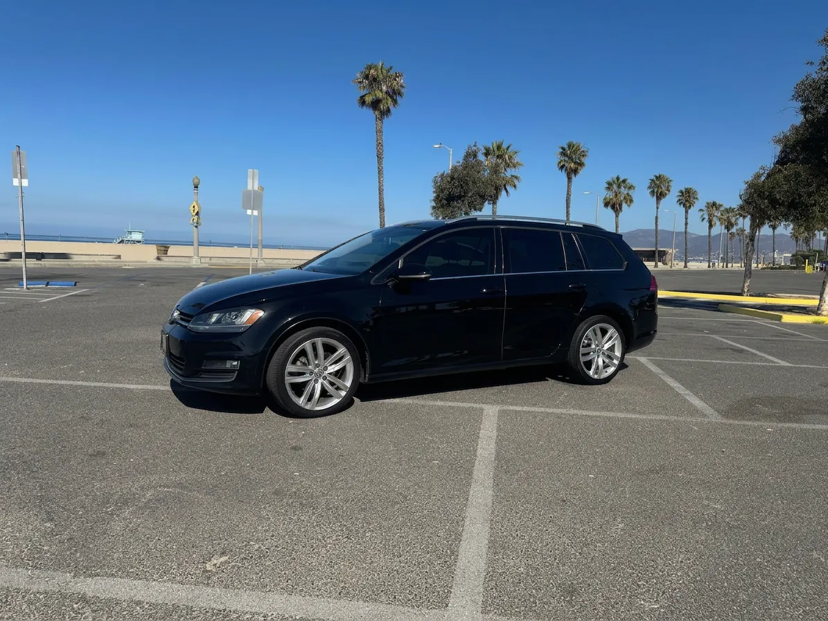 Volkswagen Golf Sportwagen