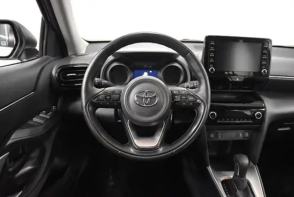 Toyota Yaris Cross 2023 photo 2