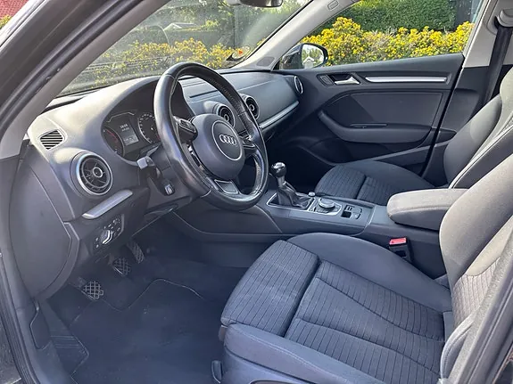 Audi A3 2016 photo 5