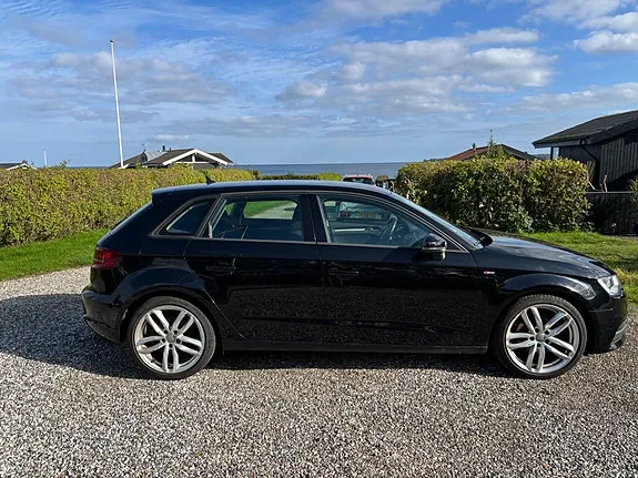 Audi A3 2016 photo 3