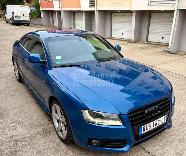 Audi A5 2009 photo 4