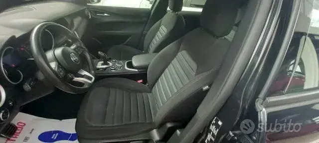 Alfa Romeo Stelvio 2022 photo 5
