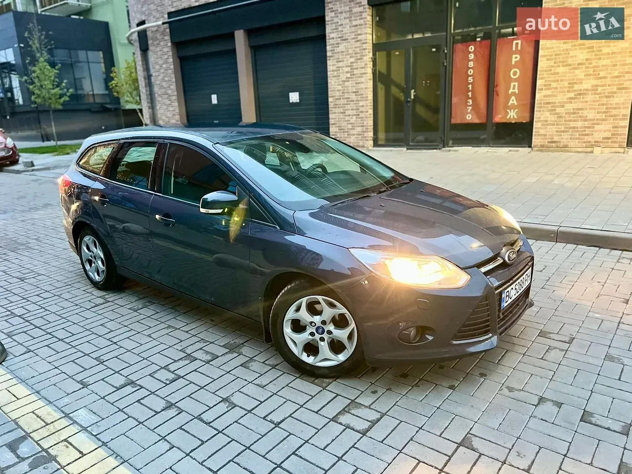 Ford Focus 2011 photo 3
