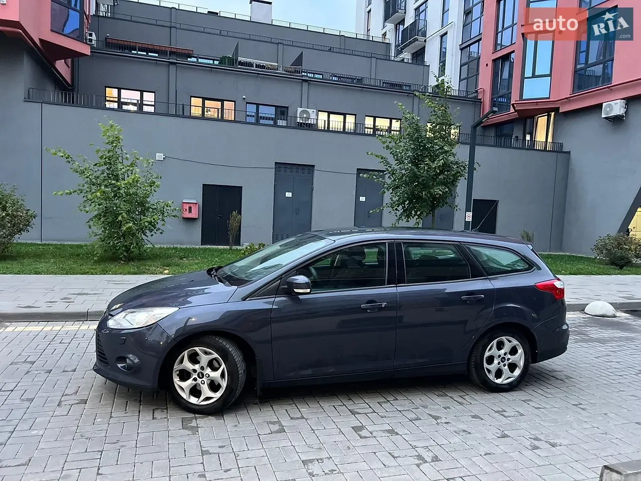 Ford Focus 2011 photo 4