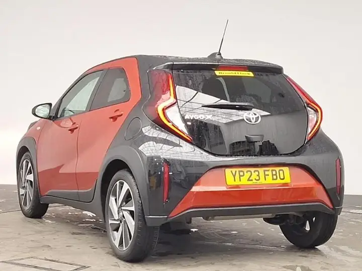 Toyota Aygo 2023 photo 2