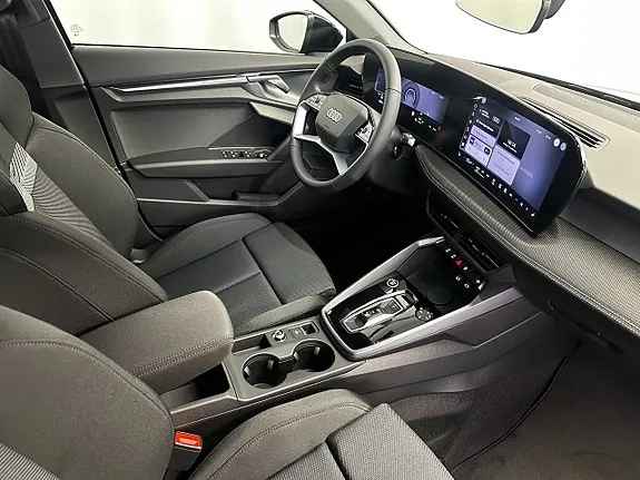 Audi A3 2027 photo 4