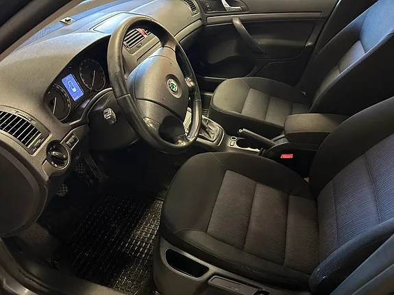 Skoda Octavia 2008 photo 5