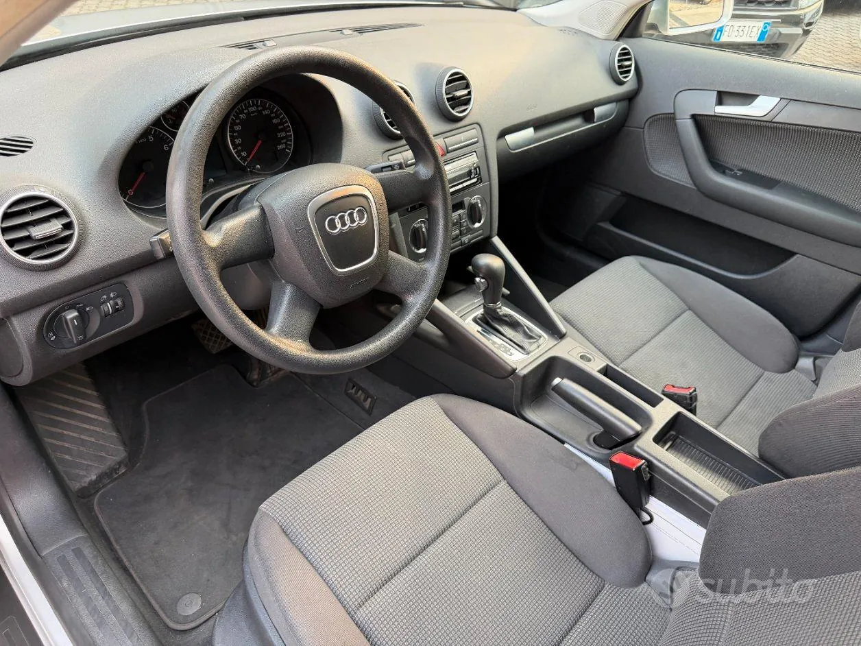 Audi A3 Sportback 2005 photo 2