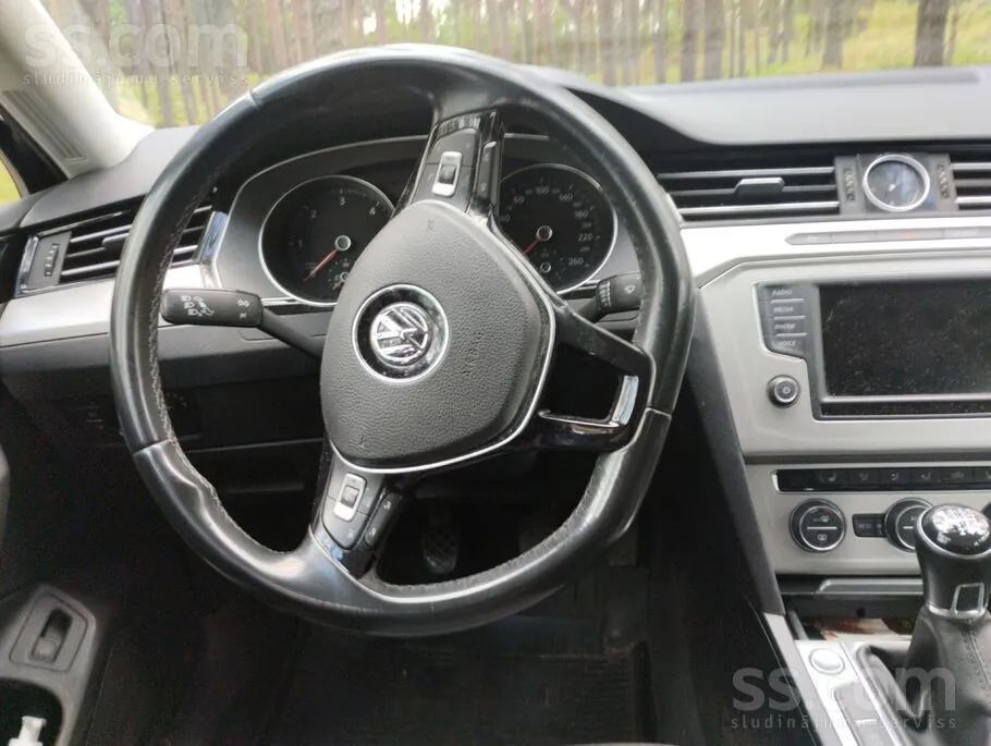 Volkswagen Passat B8 2016 photo 5