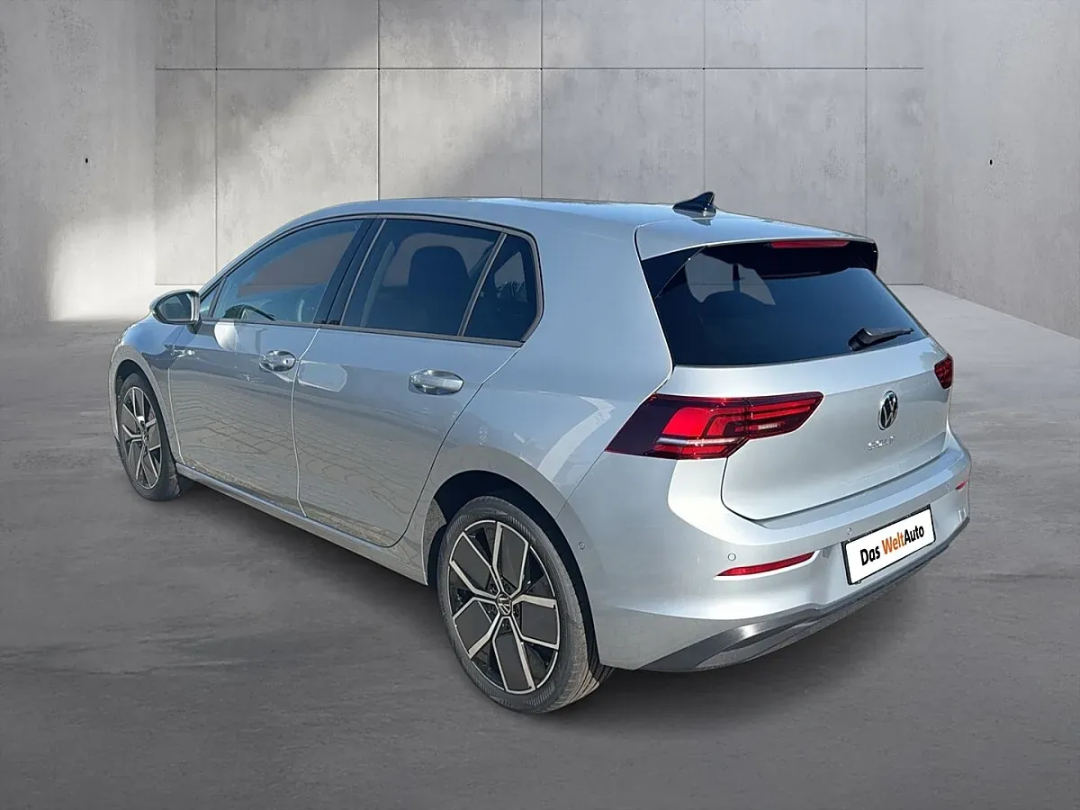 Volkswagen Golf 2026 photo 3