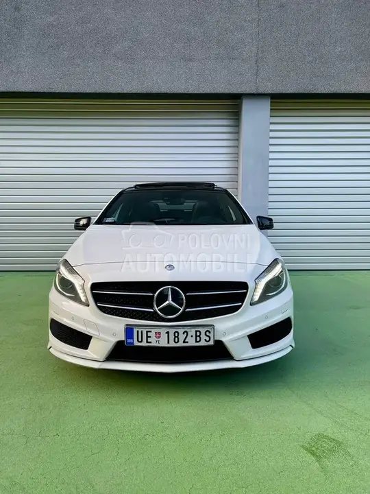 Mercedes-Benz A 180 2013 photo 4