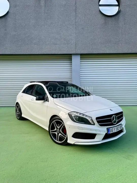 Mercedes-Benz A 180 2013 photo 2