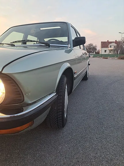 BMW 520I 1984 photo 2