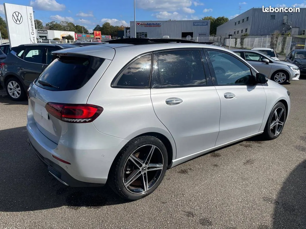 Mercedes-Benz B-Class 2022 photo 3