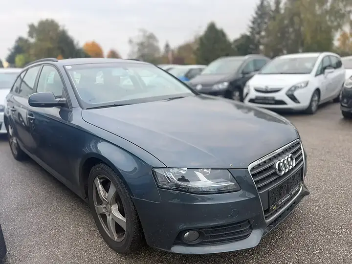 Audi A4 Avant 2010 photo 2