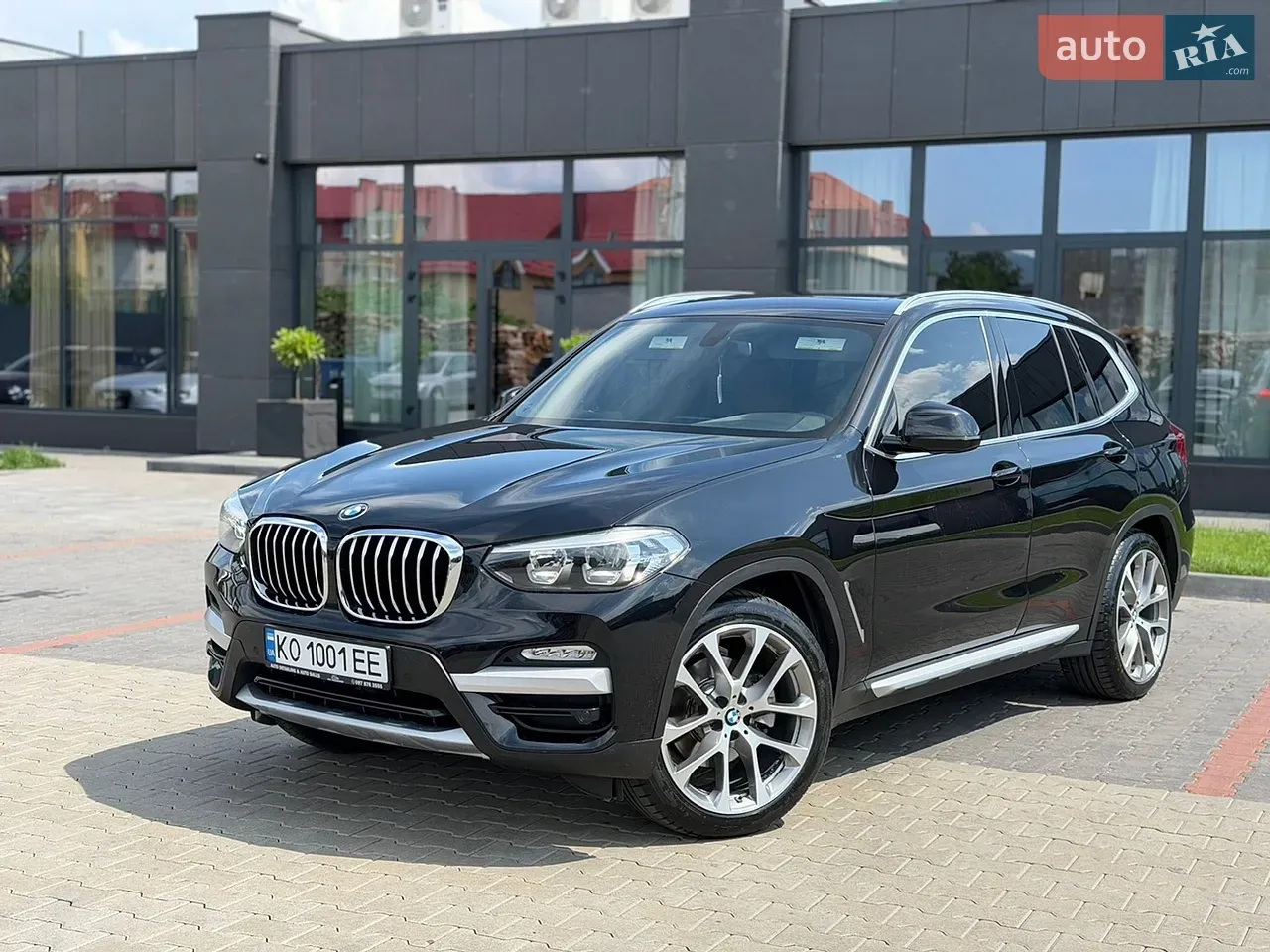 BMW X3 2018 photo 2