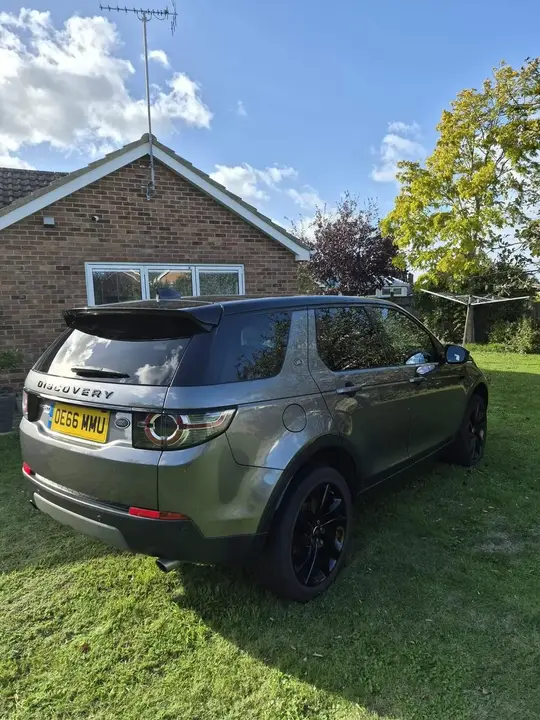 Land Rover Discovery Sport 2016 photo 3