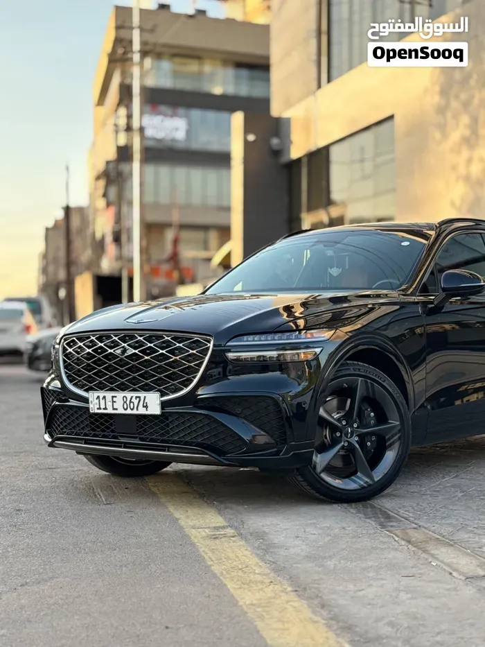Genesis Gv70