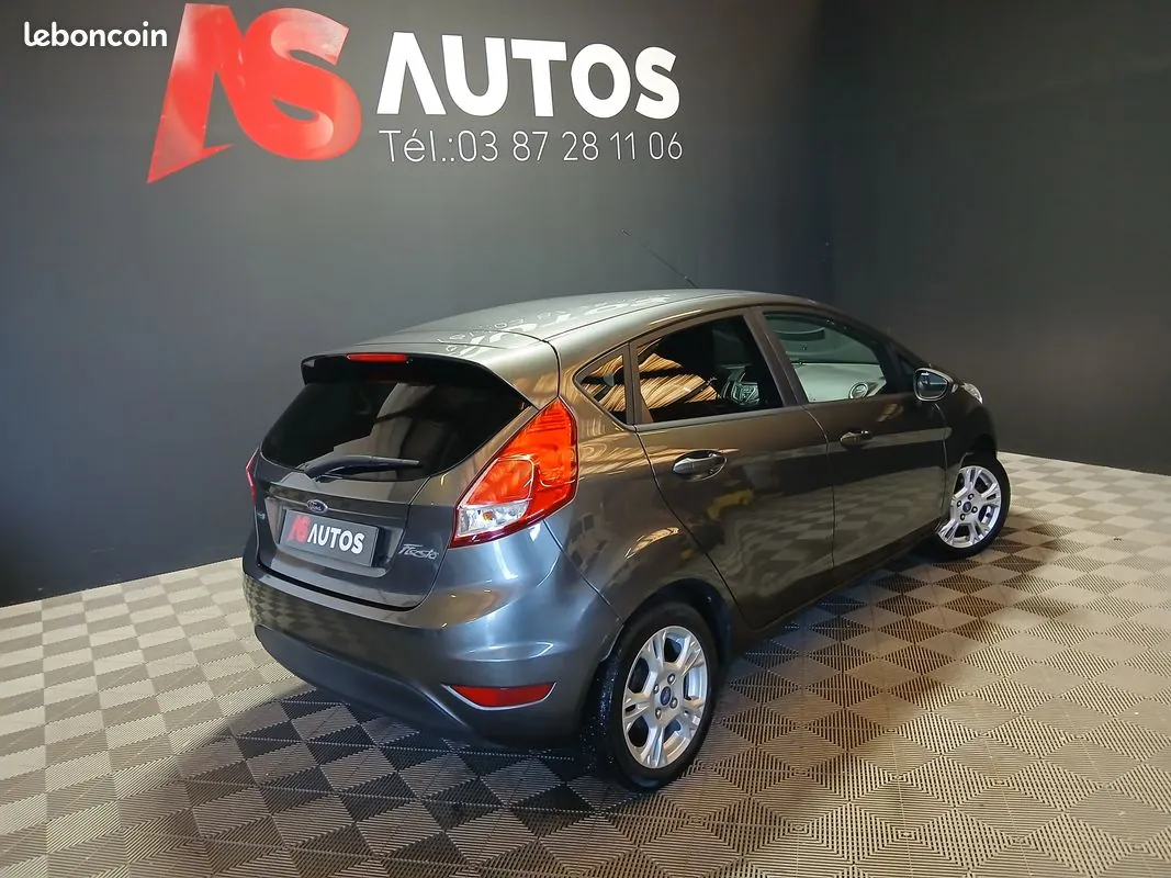 Ford Fiesta 2017 photo 2