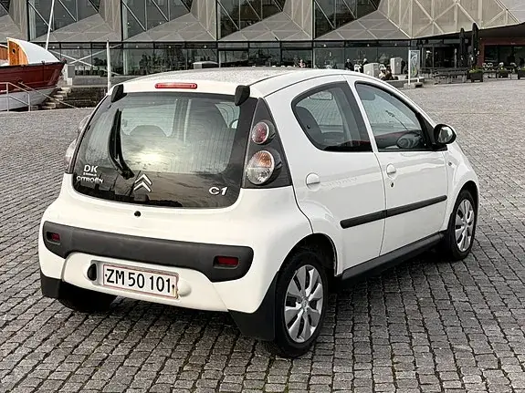 Citroen C1 2008 photo 4