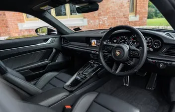 Porsche 911 Turbo S 2023 photo 4