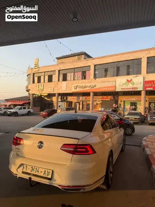 Volkswagen Passat 2018 photo 2