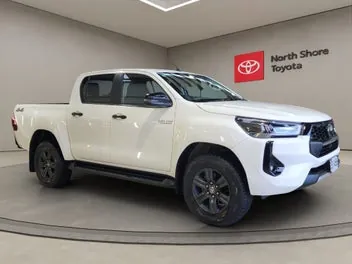Toyota Hilux 2024 photo 2