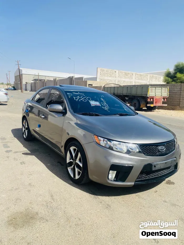 Kia Forte 2010 photo 3