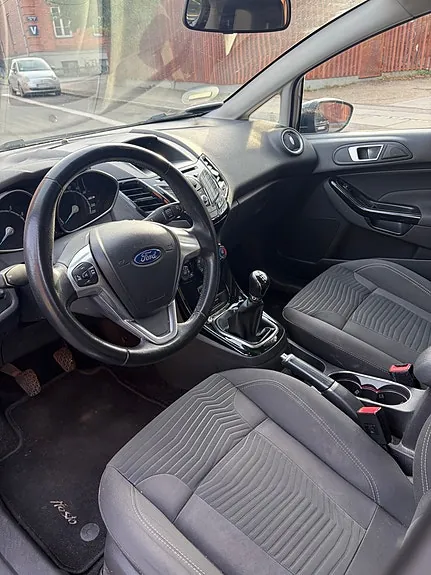 Ford Fiesta 2014 photo 5