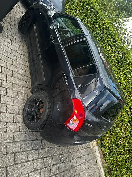 Suzuki Swift 2009 photo 3