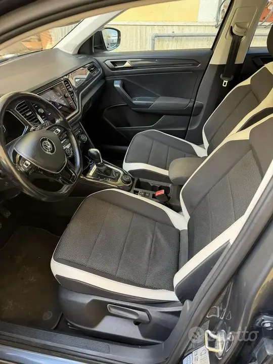 Volkswagen T-Roc 2018 photo 5