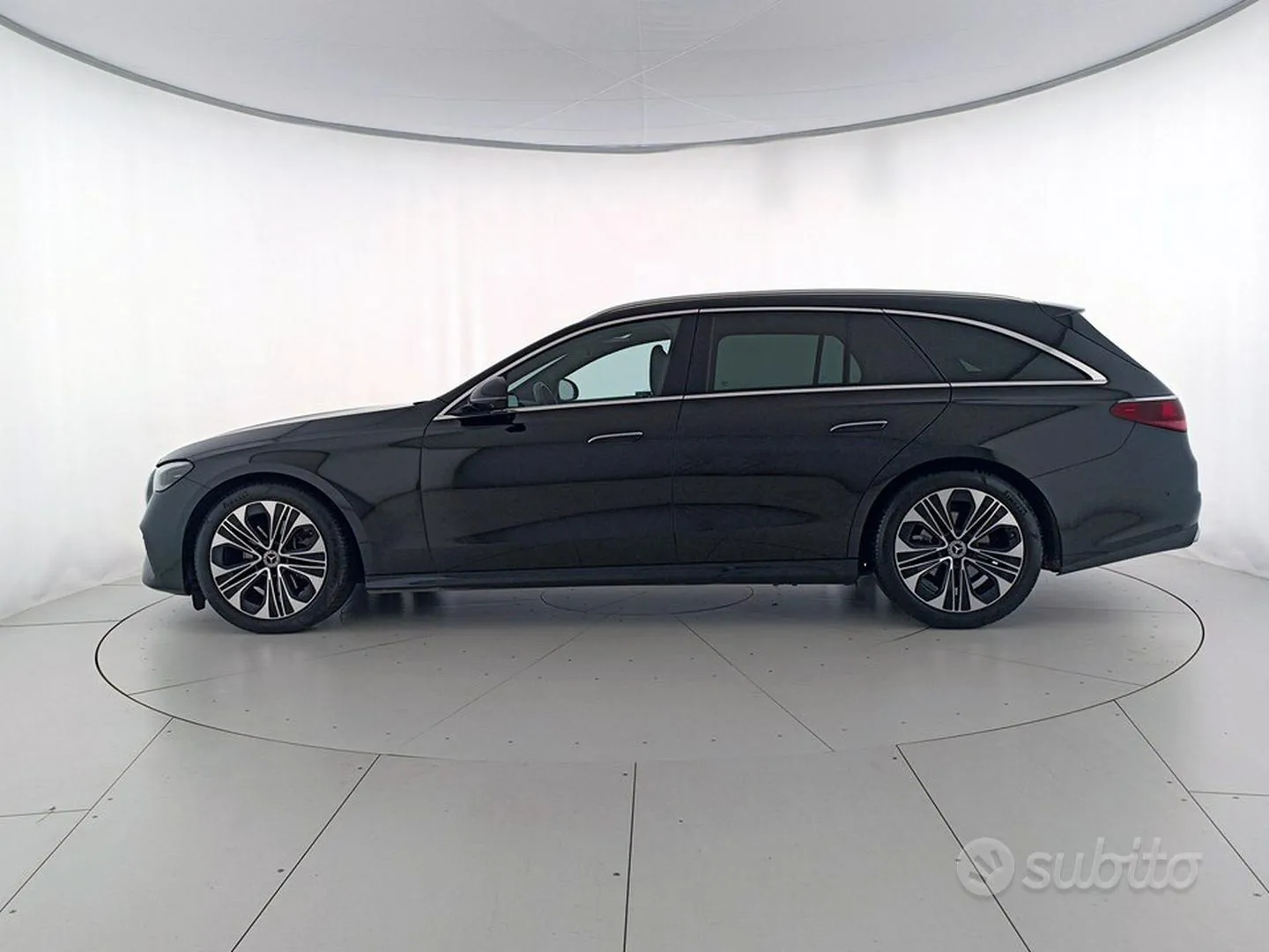 Mercedes-Benz E-Class 2025 photo 3