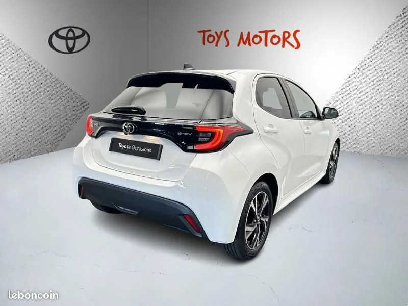 Toyota Yaris 2025 photo 3