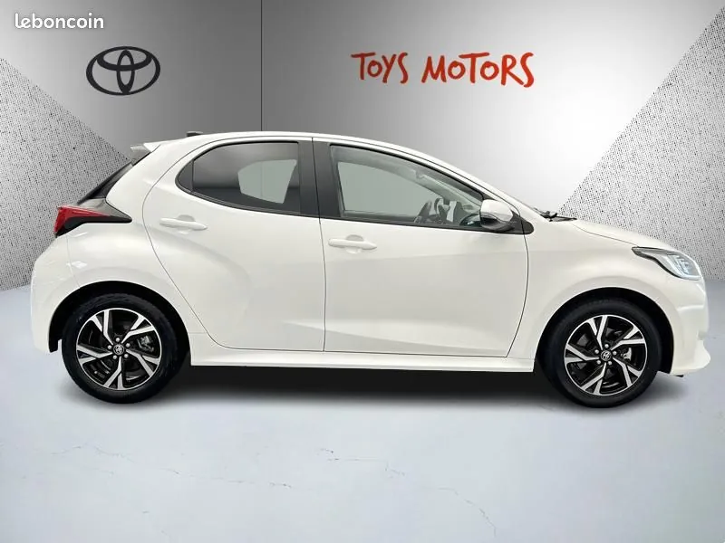 Toyota Yaris 2025 photo 4