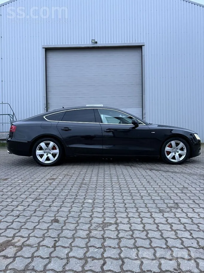 Audi A5 2010 photo 3