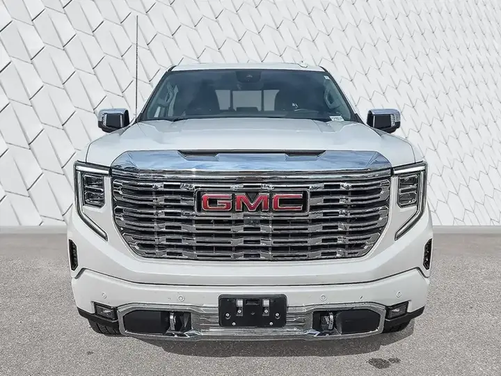 GMC Sierra 1500 2024 photo 2
