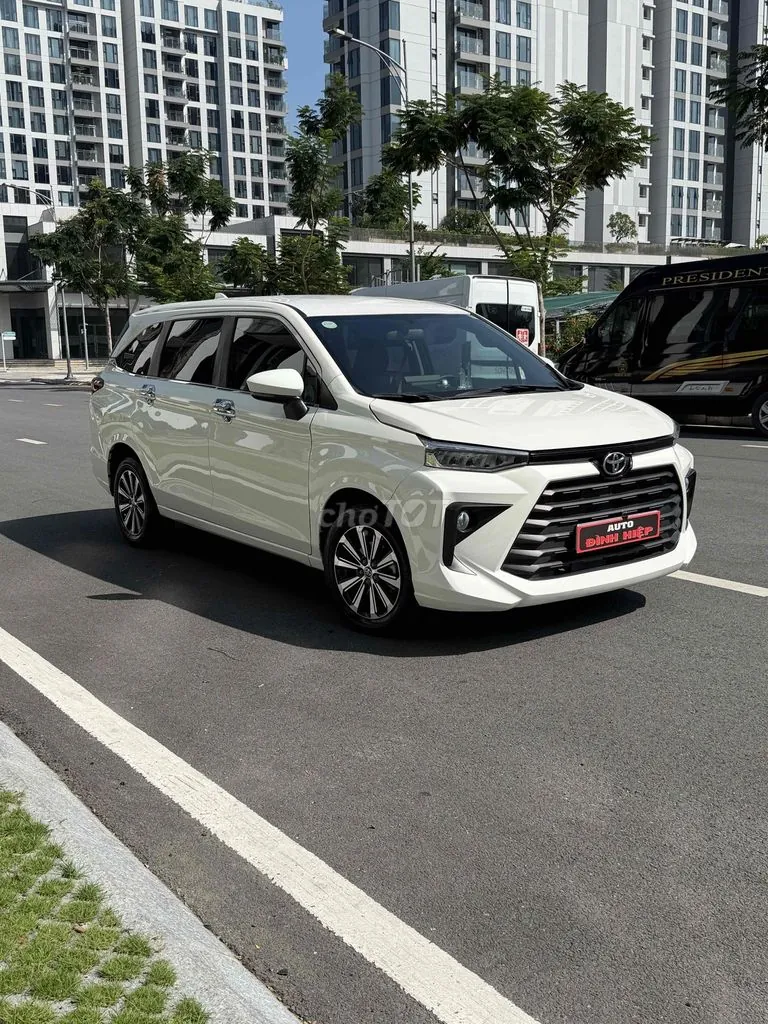 Toyota Avanza Premio