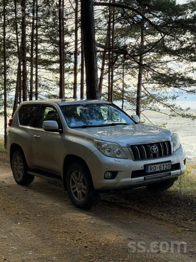 Toyota Land Cruiser 2013 photo 5