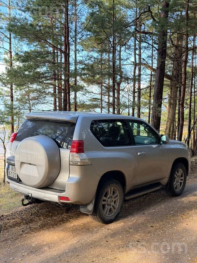 Toyota Land Cruiser 2013 photo 3